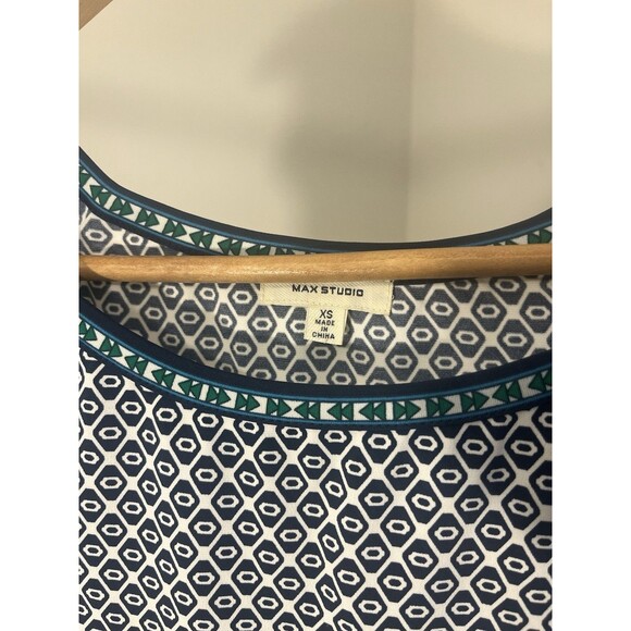 Max Studios Women’s XS Cap Sleeve Geometric Print Dress - Picture 7 of 7